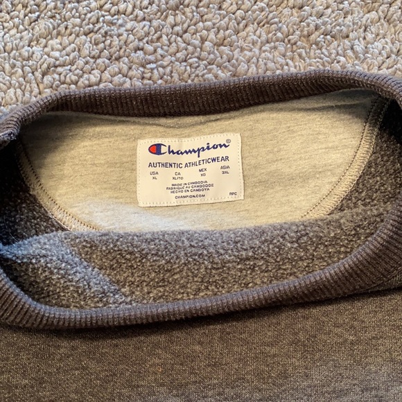 Grey men champion hoodie - Picture 3 of 3